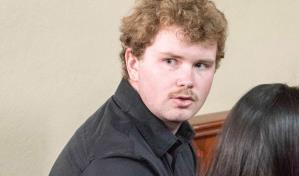 Abogados afirman que Joshua Steven Riibe tiene ocho días detenido sin orden judicial