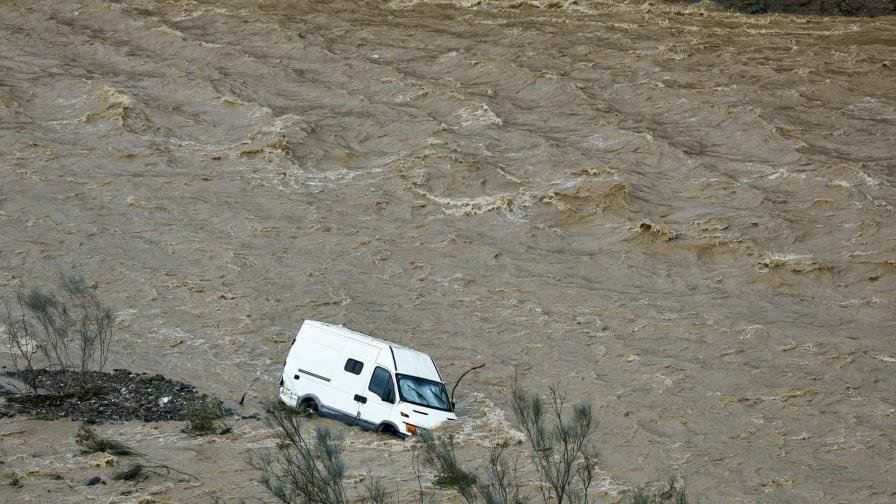 Dos fallecidos por el temporal de lluvia en España, que continúa mañana con otra borrasca