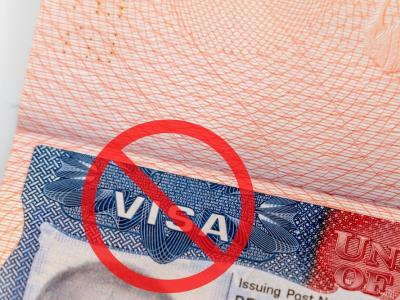 Embajada de EE. UU. advierte sobre el fraude en trámites migratorios