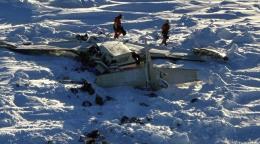 Investigaci&oacute;n se&ntilde;ala vuelos con sobrepeso y fallas de supervisi&oacute;n en accidente que dej&oacute; 10 muertos en Alaska