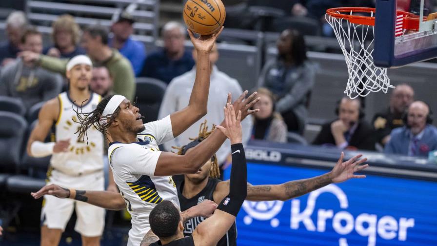 Racha anotadora de Pascal Siakam ayuda a Pacers a vencer 108-103 a Nets