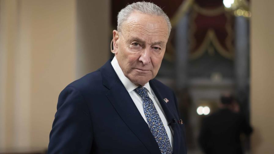 Schumer afirma que no renunciará como líder demócrata del Senado pese a polémica