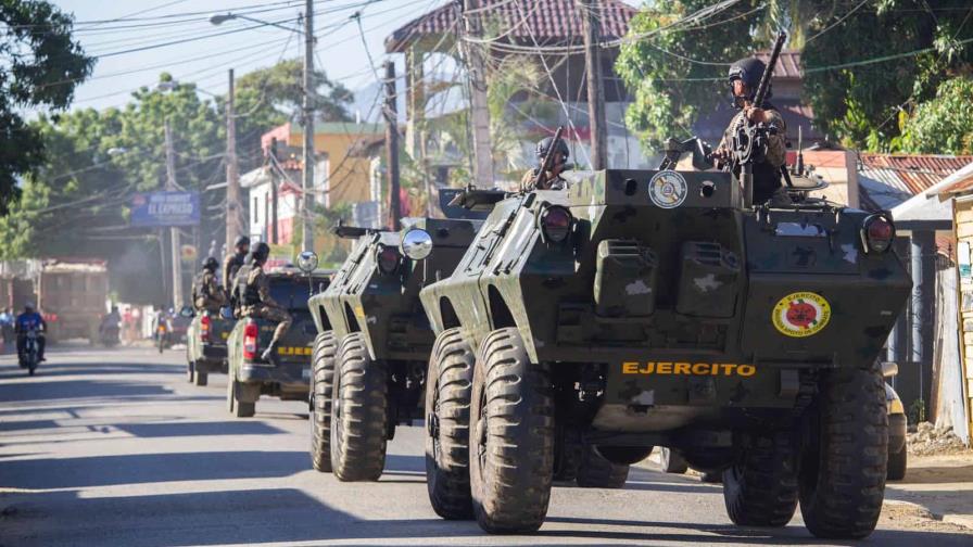 El Gobierno autoriza por octava vez procesos de excepción para comprar armas de combate