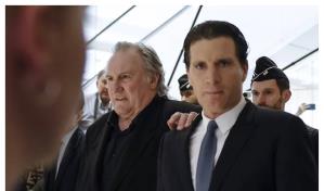 Gérard Depardieu comparece para ser juzgado por supuestas agresiones sexuales en un rodaje en 2021