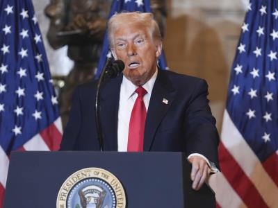 Trump firma orden ejecutiva que exige prueba de ciudadanía para votar