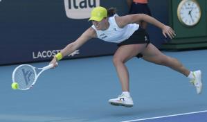 Iga Swiatek recibe protección adicional en el Abierto de Miami tras ser acosada