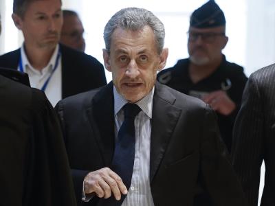 Nicolas Sarkozy pierde Legión de Honor por condena judicial