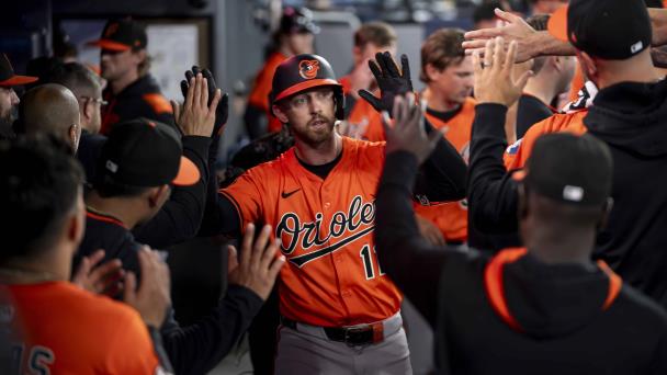 Westburg conecta doa jonrones solitarios y Orioles vencen 9-5 a Azulejos