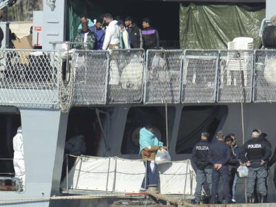 Países esperan acuerdo: centro de retorno de migrantes fuera UE