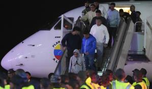 Un grupo de 229 venezolanos retornará el domingo a su país desde EE.UU., anuncia Caracas