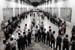 EE. UU. deporta a El Salvador a otras 17 personas que asegura que son miembros de TdA y MS-13