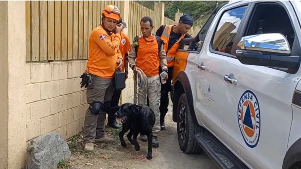 Con drones y unidades caninas buscan a niño de tres años desaparecido en Jarabacoa