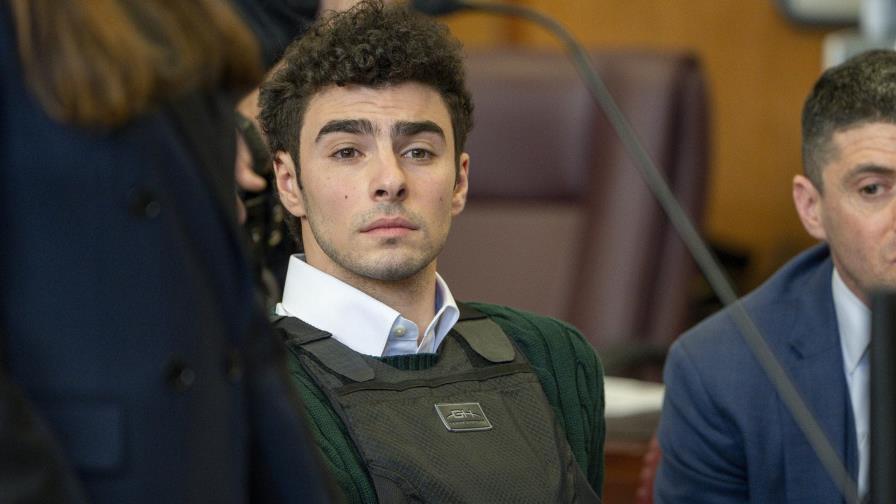 Justicia de EE. UU. solicita formalmente la pena de muerte para Luigi Mangione Justicia de EE. UU. solicita formalmente la pena de muerte para Luigi Mangione