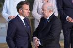 Los presidentes de Francia y Argelia acuerdan relanzar la relación bilateral