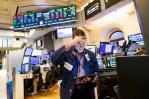 Wall Street termina mixta, preocupada por el anuncio de aranceles de Trump