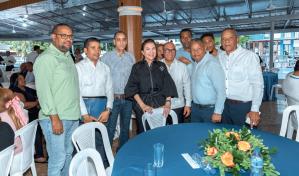 Alcaldesa Carolina Mejía pondera los aportes de las juntas de vecinos