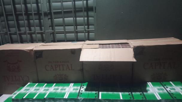 Descubren 45 mil cigarrillos debajo de una carga de naranjas