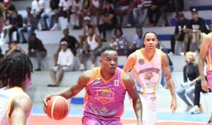 Club Calero derrota a Los Trenes y extienden su invicto en torneo superior Abasado
