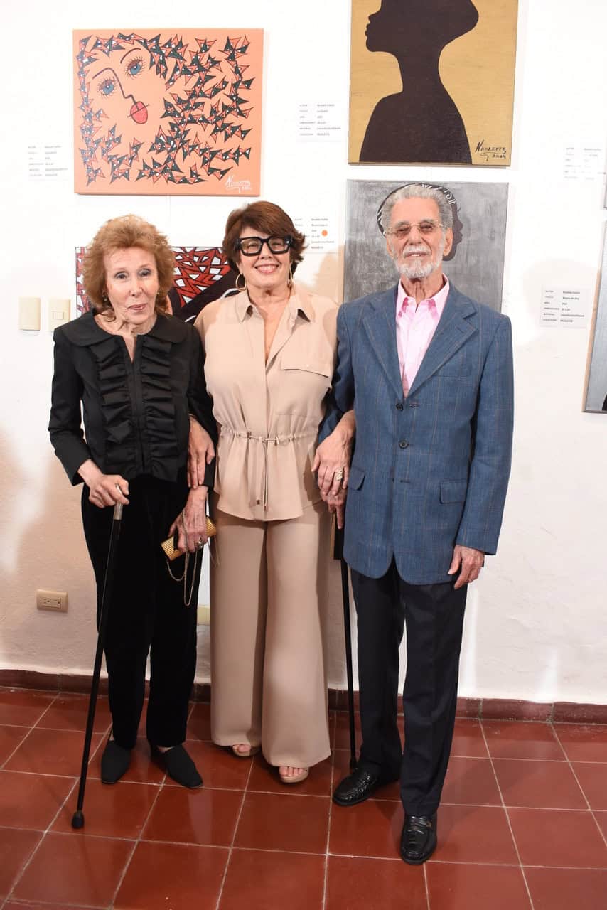 Paola de Padilla, Nicolette Padilla, Pedro Padilla.