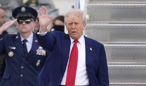 Trump presenta la primera visa de oro de cinco millones de dólares