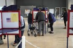Juez federal bloquea requisito de Ohio que exig&iacute;a prueba de ciudadan&iacute;a para registrarse a votar
