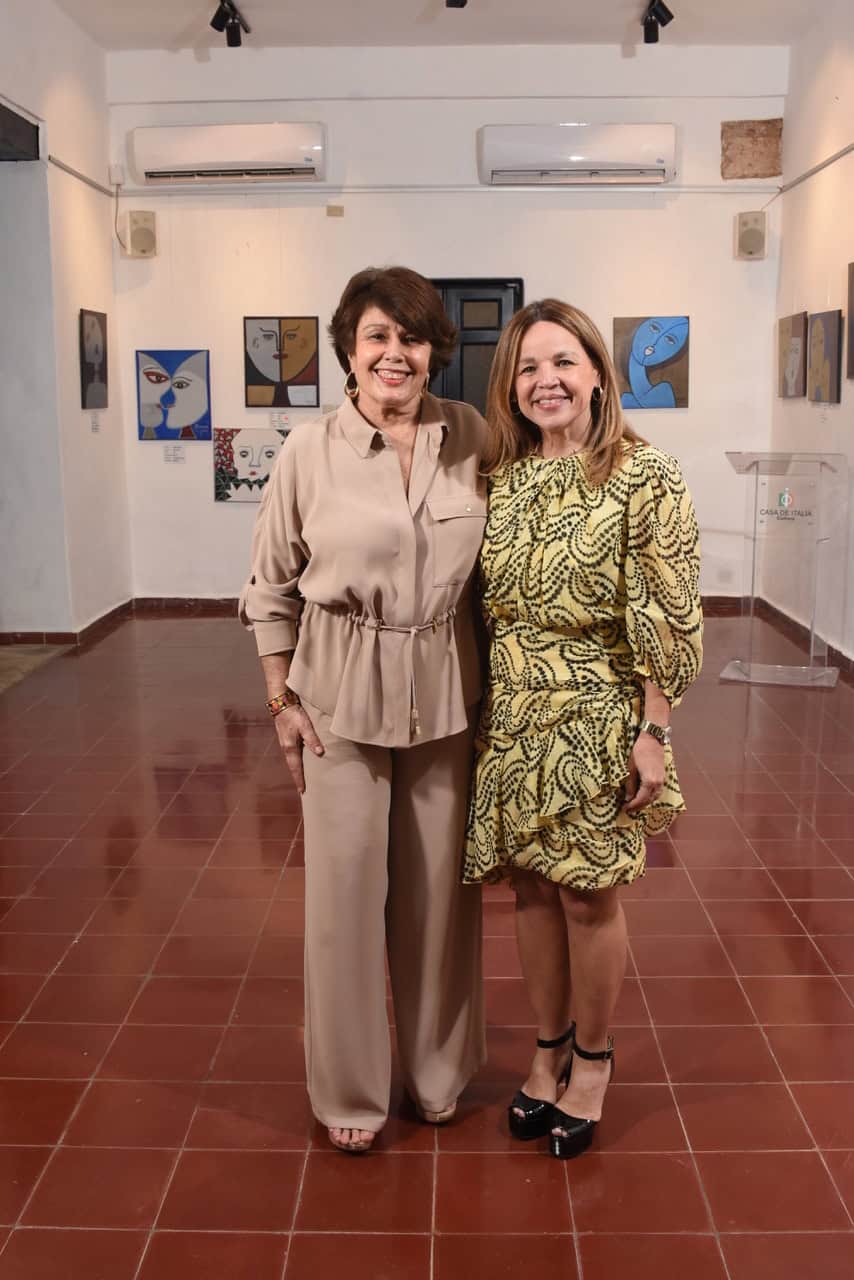 Nicolette Padilla y Montserrat Puig.