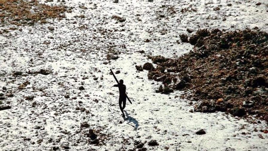 Arrestan a un turista por visitar la peligrosa isla Sentinel Norte Arrestan a un turista por visitar la peligrosa isla Sentinel Norte