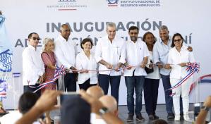 Abinader entrega obras viales e inaugura la primera etapa de la adecuación del río Baní