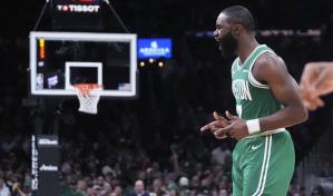 Celtics rompen récord de triples en una temporada de NBA y aplastan a Suns