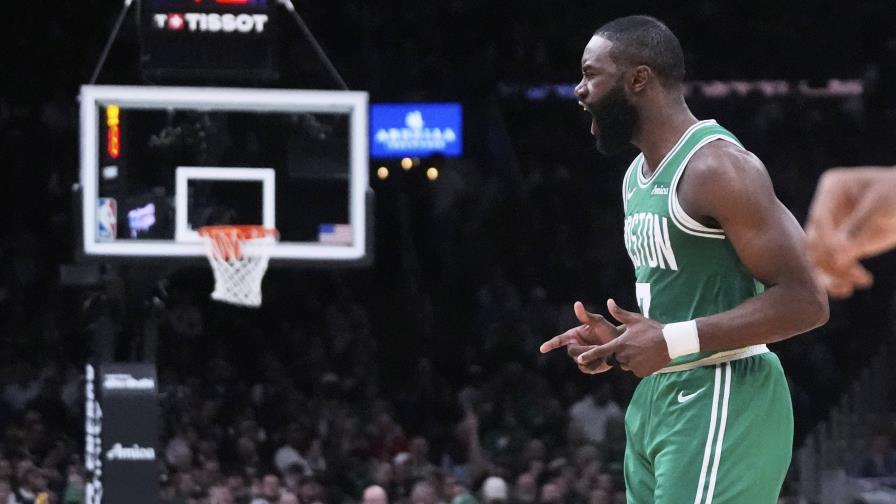 Celtics rompen récord de triples en una temporada de NBA y aplastan a Suns Celtics rompen récord de triples en una temporada de NBA y aplastan a Suns