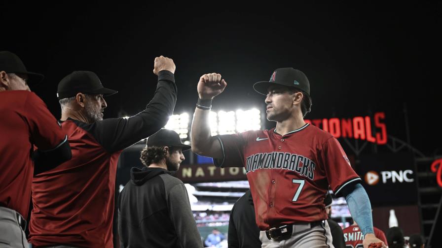Carroll conecta 2 jonrones, Grichuk pega doble decisivo y Diamondbacks vencen a Nacionales Carroll conecta 2 jonrones, Grichuk pega doble decisivo y Diamondbacks vencen a Nacionales