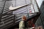 Las marcas de ropa deportiva se desploman en bolsa por los aranceles de Trump a Asia