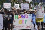 “¡Manos fuera!”: protestan contra Trump y Musk en todo Estados Unidos “¡Manos fuera!”: protestan contra Trump y Musk en todo Estados Unidos