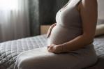 La mortalidad materna se reduce 22 % con relación a 2024; la infantil baja 23 %