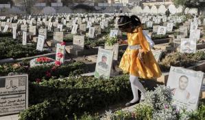 Rebeldes hutíes de Yemen reportan 2 muertos en ataques de EEUU; video de Trump sugiere más víctimas