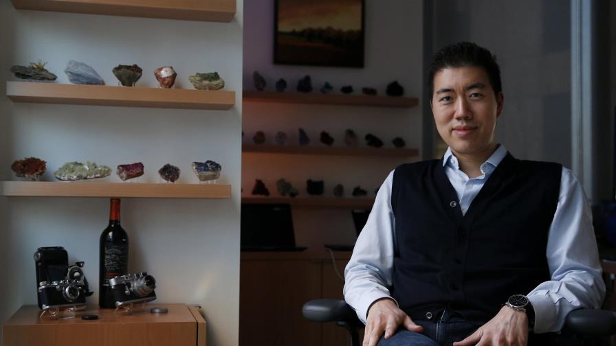 David Liu, el científico que reescribe el ADN y el futuro de la medicina David Liu, el científico que reescribe el ADN y el futuro de la medicina
