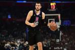 Zubac, Leonard y Harden lideran a Clippers en paliza 135-104 sobre Mavericks Zubac, Leonard y Harden lideran a Clippers en paliza 135-104 sobre Mavericks