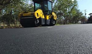 Gobierno licita 1,000 millones de pesos para asfaltado en nueve provincias del Cibao