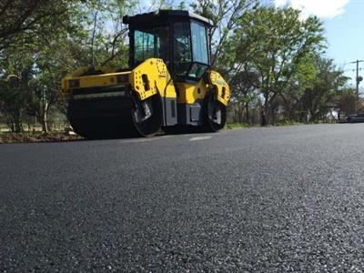 Licitan 1000 millones para asfaltado en Cibao