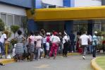 Personal sanitario saluda protocolo hospitalario que se aplicará a pacientes haitianos Personal sanitario saluda protocolo hospitalario que se aplicará a pacientes haitianos