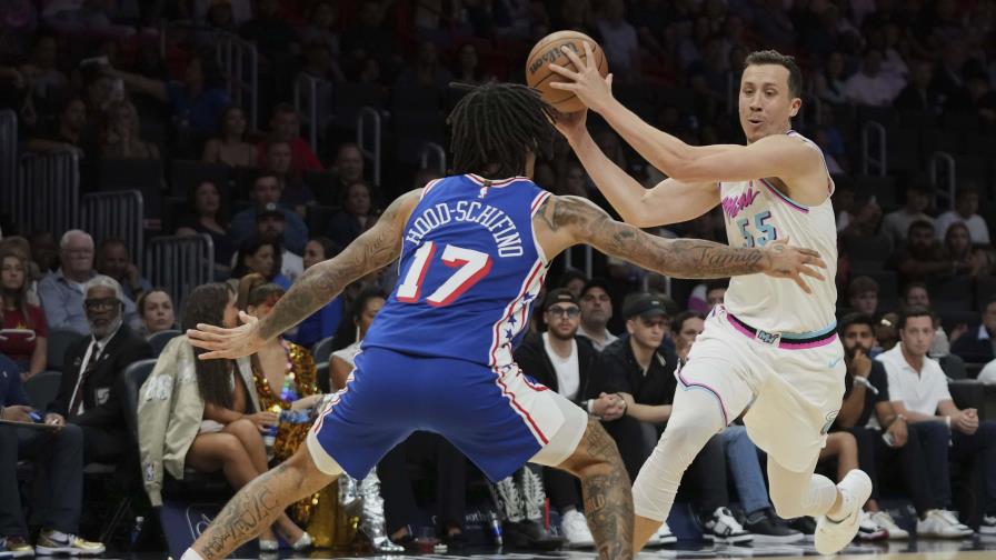 Robinson anota 21, Herro suma 20 y Heat remonta para vencer 117-105 a 76ers Robinson anota 21, Herro suma 20 y Heat remonta para vencer 117-105 a 76ers