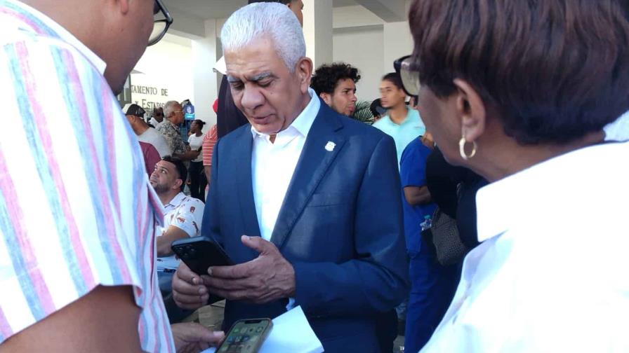 El presidente del Senado identifica amigo de su provincia fallecido en derrumbe del Jet Set El presidente del Senado identifica amigo de su provincia fallecido en derrumbe del Jet Set