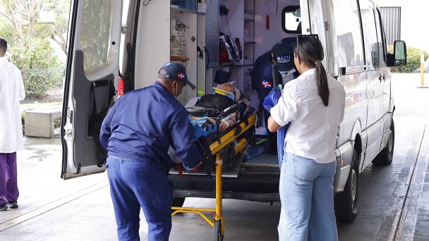 Aumenta a 98 los fallecidos por colapso del Jet Set; COE dice persisten labores de rescate