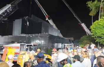 Se acelera el retiro de cadáveres dentro de los escombros del Jet Set