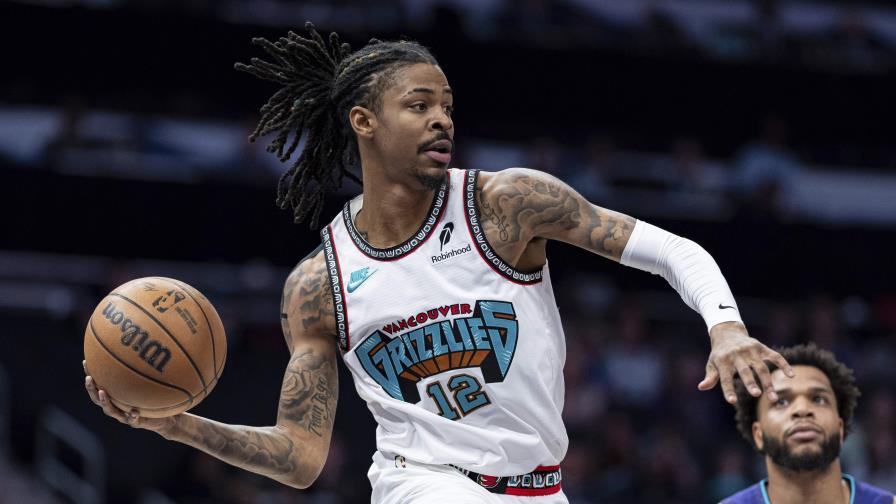 Morant anota 28 en victoria de Grizzlies ante Hornets; Wells sale en camilla. Morant anota 28 en victoria de Grizzlies ante Hornets; Wells sale en camilla.