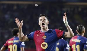 Raphinha y Lewandowski lideran goleada 4-0 del Barcelona sobre Dortmund en la Liga de Campeones