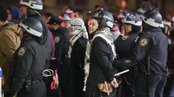 EE. UU. revisará redes sociales de migrantes para denegar residencia