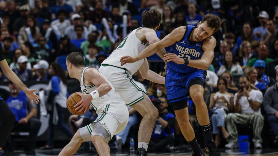 Magic asegura séptimo lugar en el Este con victoria 96-76 sobre unos Celtics mermados Magic asegura séptimo lugar en el Este con victoria 96-76 sobre unos Celtics mermados