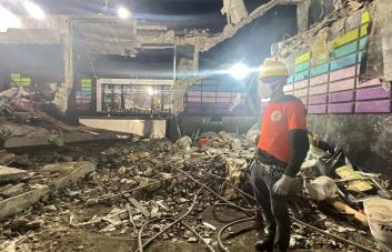 Rescatistas siguen encontrando cadáveres tras más de 48 horas del derrumbe en Jet Set