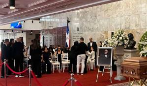 Cuerpo de Rubby Pérez ya está en el Teatro Nacional en donde le realizarán las exequias